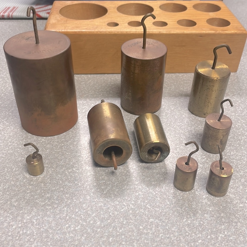 Hooked Weight Mass Set Brass - set of 9 double hooked weights